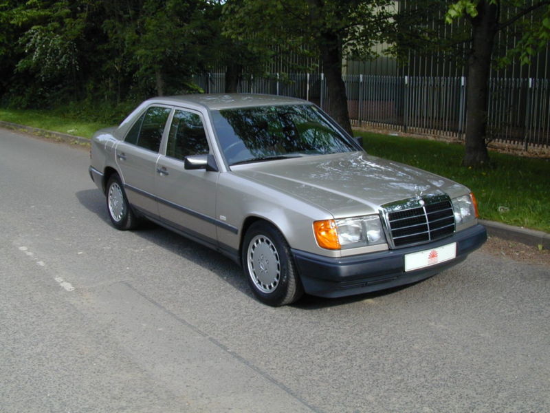 1988 Mercedes-Benz 230 Ref 8364 - Mercedes Benz W124 230e Saloon Auto 24k Only – Air Con Rhd - Ex Japan in Other — image 1