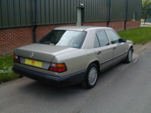 1988 Mercedes-Benz 230 Ref 8364 - Mercedes Benz W124 230e Saloon Auto 24k Only – Air Con Rhd - Ex Japan in Other — image 6