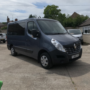 2019 Renault Master 2.3 Fwd Sl28 Energy Dci 110 Business+ Euro 6 in Blue — image 4