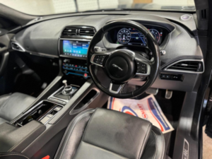 2020 Jaguar F-Pace 2.0 D180 Chequered Flag Auto AWD Euro 6 (s/s) 5dr in Black — image 2