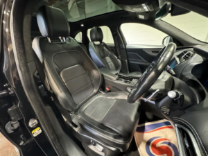 2020 Jaguar F-Pace 2.0 D180 Chequered Flag Auto AWD Euro 6 (s/s) 5dr in Black — image 3