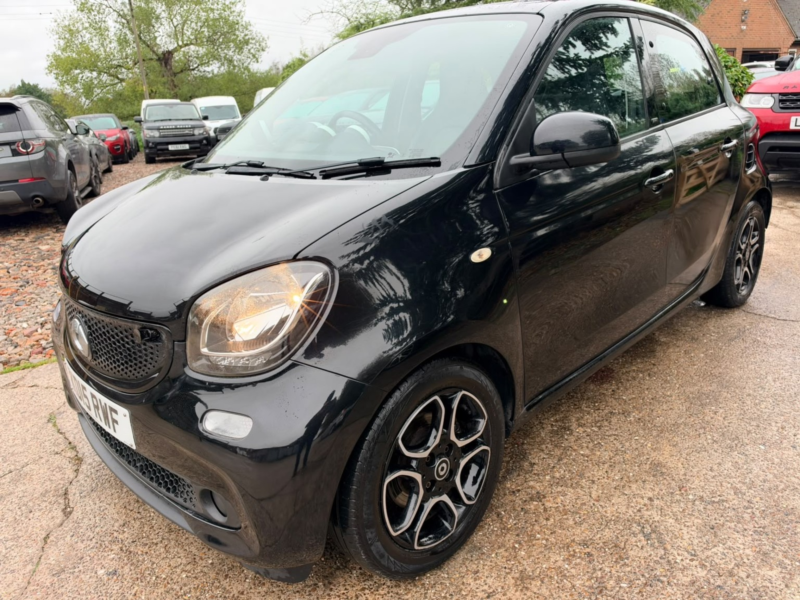 2015 Smart Forfour 1.0 Prime in Black — image 1
