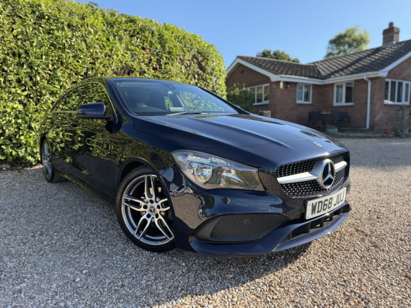 2019 Mercedes-Benz Cla 1.6 Cla200 Amg Line Edition in Blue — image 1