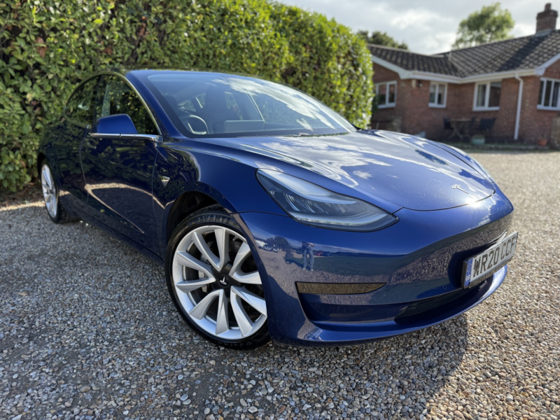 2020 Tesla Model 3 Standard Range Plus in Blue — image 1