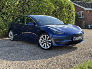 2020 Tesla Model 3 Standard Range Plus in Blue — image 2