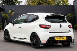2018 Renault Clio 1.6 Tce Renaultsport Nav Trophy Edc Euro 6 (s/s) 5dr in White — image 5