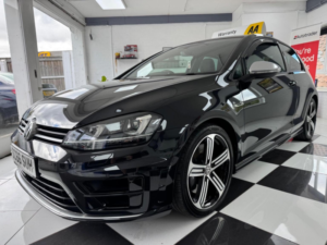2017 Volkswagen Golf 2.0 Tsi Bluemotion Tech R 4motion Euro 6 (s/s) 3dr in Black — image 3