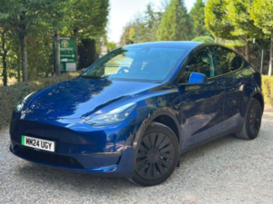 2024 Tesla Model Y (dual Motor) Long Range Auto 4wde 5dr in Blue — image 2