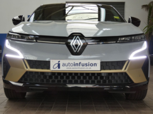 2023 Renault Megane E-Tech 60kwh Iconic Hatchback 5dr Electric Auto (optimum Charge) (220 Ps) in Grey — image 2