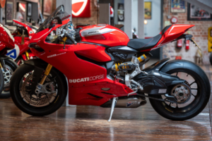2014 Ducati 1199 Panigale *r Model - Termignoni Exhaust* in Red — image 3