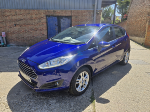 2015 Ford Fiesta 1.0 T Ecoboost Zetec in Blue — image 2
