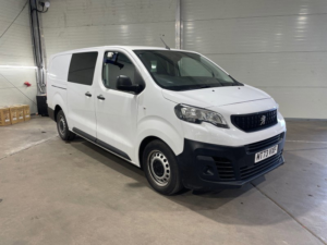 2023 Peugeot Expert 2.0 Bluehdi 1200 Professional Premium + Long Crew Van Double Cab 6dr Diesel Manual Lwb 145 Ps in White — image 3