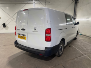 2023 Peugeot Expert 2.0 Bluehdi 1200 Professional Premium + Long Crew Van Double Cab 6dr Diesel Manual Lwb 145 Ps in White — image 5