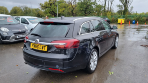 2016 Vauxhall Insignia 2.0 Cdti Elite Nav in Black — image 2
