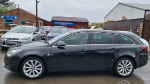 2016 Vauxhall Insignia 2.0 Cdti Elite Nav in Black — image 3