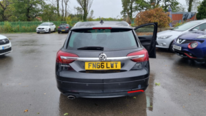 2016 Vauxhall Insignia 2.0 Cdti Elite Nav in Black — image 5