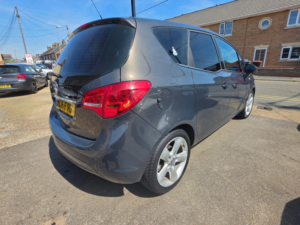 2016 Vauxhall Meriva 1.4i Tech Line MPV 5dr Petrol Manual Euro 6 (100 Ps) in Grey — image 3