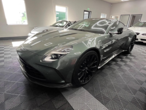 2025 Aston Martin Vantage 4.0 V8 Auto Euro 6 2dr in Green — image 2