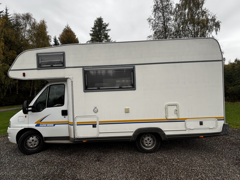 2005 Eura Mobil Integra 4 Berth in White — image 1