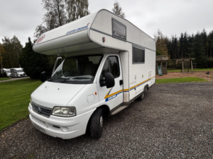2005 Eura Mobil Integra 4 Berth in White — image 4