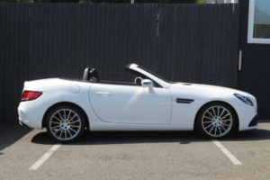 2016 Mercedes-Benz Slc 2.1 Slc250d Amg Line in White — image 4
