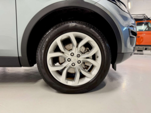 2015 Land Rover Discovery Sport 2.2 Sd4 Hse SUV 5dr Diesel Auto 4WD Euro 5 (s/s) (190 Ps) in Grey — image 6