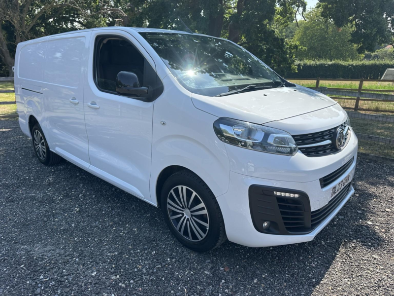 2023 Vauxhall Vivaro 1.5 Vivaro Pro 1.5td 100 M6 S/s L2h1 2900 Panel Van in White — image 1