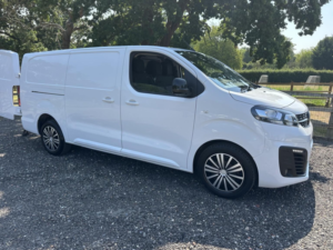 2023 Vauxhall Vivaro 1.5 Vivaro Pro 1.5td 100 M6 S/s L2h1 2900 Panel Van in White — image 2