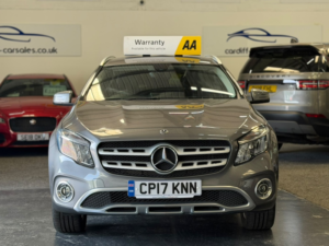 2017 Mercedes-Benz Gla 2.1 Gla200d Sport in Grey — image 3