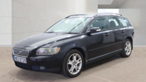 2006 Volvo V50 2.0d Se 5dr in Black — image 3