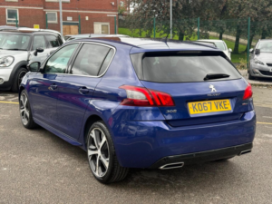 2018 Peugeot 308 1.6 Bluehdi Gt Line Euro 6 (s/s) 5dr in Blue — image 5
