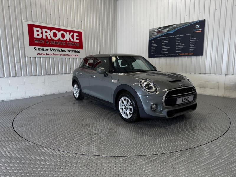 2018 MINI Hatch 2.0 Cooper S Euro 6 (s/s) 5dr in Grey — image 1