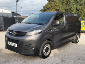 2022 Vauxhall Vivaro 1.5 Turbo D 2700 Dynamic L1 H1 Euro 6 (s/s) 6dr in Grey — image 3