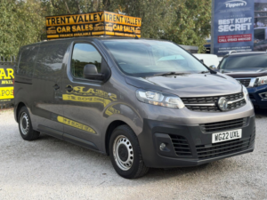 2022 Vauxhall Vivaro 1.5 Turbo D 2700 Dynamic L1 H1 Euro 6 (s/s) 6dr in Grey — image 5