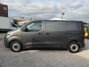 2022 Vauxhall Vivaro 1.5 Turbo D 2700 Dynamic L1 H1 Euro 6 (s/s) 6dr in Grey — image 6