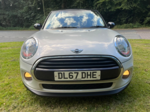 2017 MINI Hatch 1.5 5-Door Hatch Cooper D in Silver — image 3