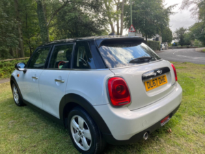2017 MINI Hatch 1.5 5-Door Hatch Cooper D in Silver — image 6