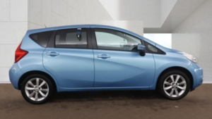 2015 Nissan Note 1.2 Dig-S Acenta Premium in Blue — image 5