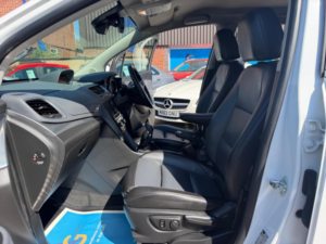 2014 Vauxhall Mokka 1.4t Se 2WD Euro 5 (s/s) 5dr in White — image 4