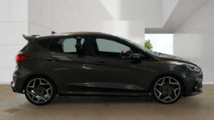 2019 Ford Fiesta 1.5 T Ecoboost St-3 in Grey — image 4