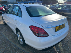 2016 Mercedes-Benz C Class 2.1 C220d Se Executive Edition 7g-Tronic+ Euro 6 (s/s) 4dr in White — image 5