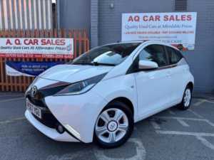 2017 Toyota Aygo 1.0 Vvt-I X-Claim Funroof Euro 6 5dr in White — image 3