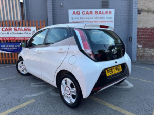 2017 Toyota Aygo 1.0 Vvt-I X-Claim Funroof Euro 6 5dr in White — image 5