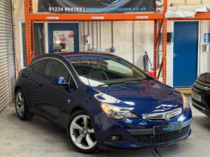 2014 Vauxhall Astra Gtc 1.4t Sri Euro 5 (s/s) 3dr in Blue — image 2