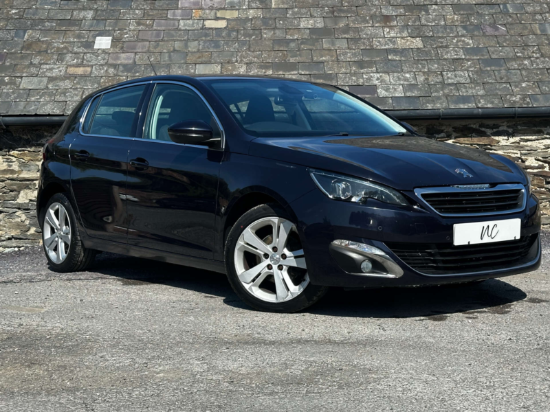 2014 Peugeot 308 1.6 308 Allure E-Hdi 5dr in Blue — image 1