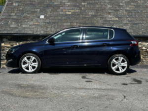 2014 Peugeot 308 1.6 308 Allure E-Hdi 5dr in Blue — image 3