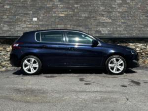 2014 Peugeot 308 1.6 308 Allure E-Hdi 5dr in Blue — image 4