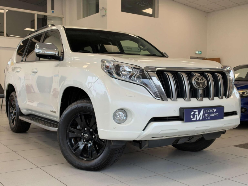 2017 Toyota Land Cruiser 2.8d Invincible X Auto 4WD Euro 6 5dr (7 Seats) in White — image 1