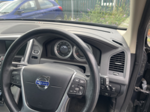 2011 Volvo Xc60 2.4 D5 Se Lux in Grey — image 4