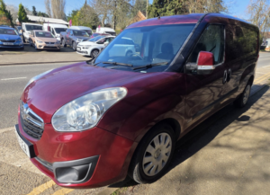 2016 Vauxhall Combo 1.6 Cdti 2300 16v Sportive in Red — image 5
